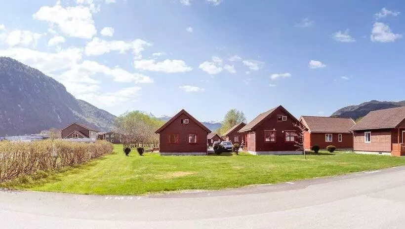 پانسیون Førde Gjestehus Og Camping