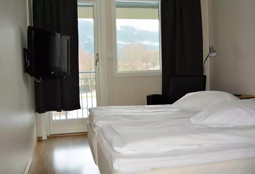 پانسیون Førde Gjestehus Og Camping