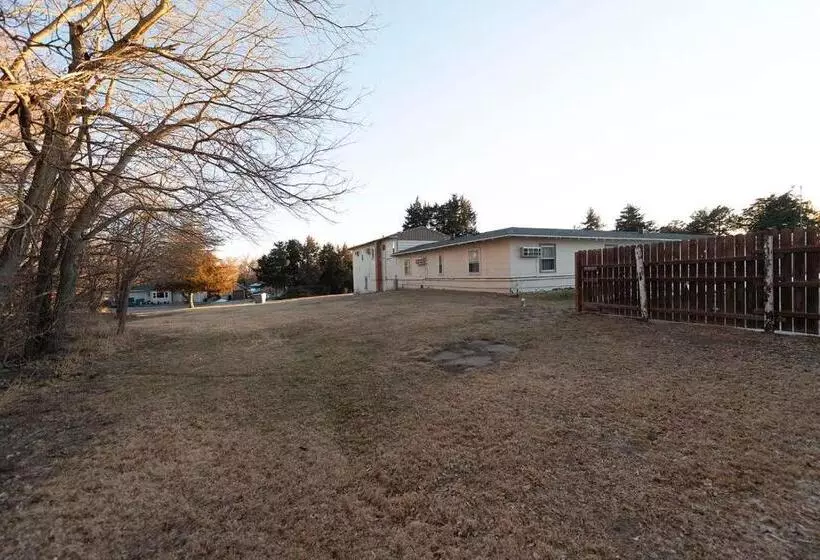 ユースホステル Cedar Inn