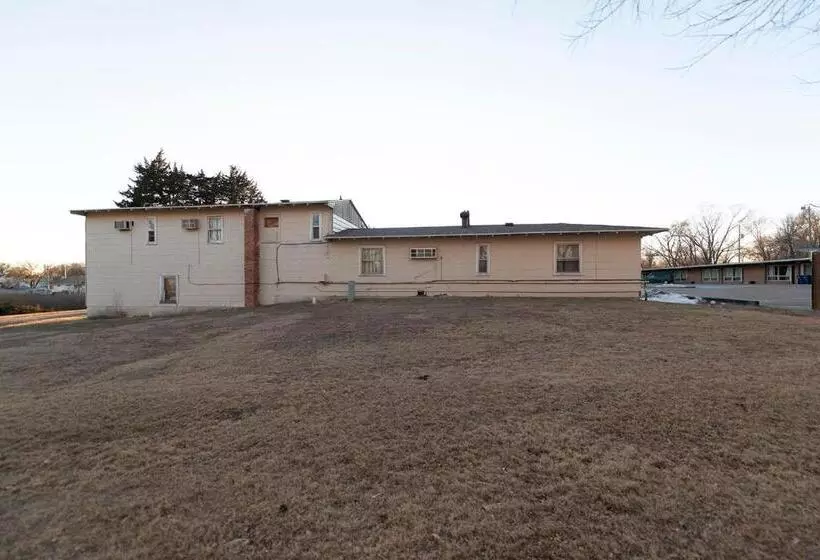 ユースホステル Cedar Inn