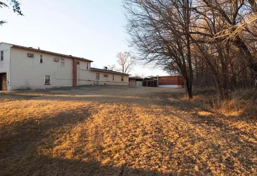 ユースホステル Cedar Inn