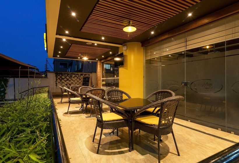 Highlands Suites Hotel Apartments