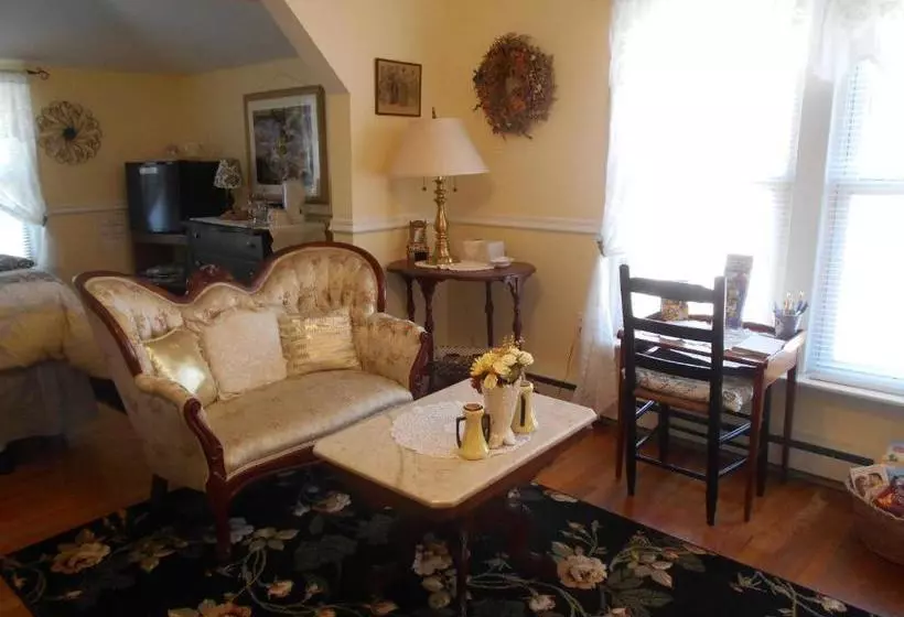 Lake Valley Legends B&b