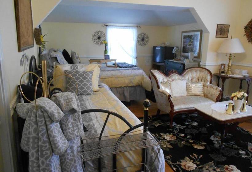 Lake Valley Legends B&b