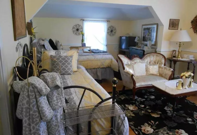 Lake Valley Legends B&b