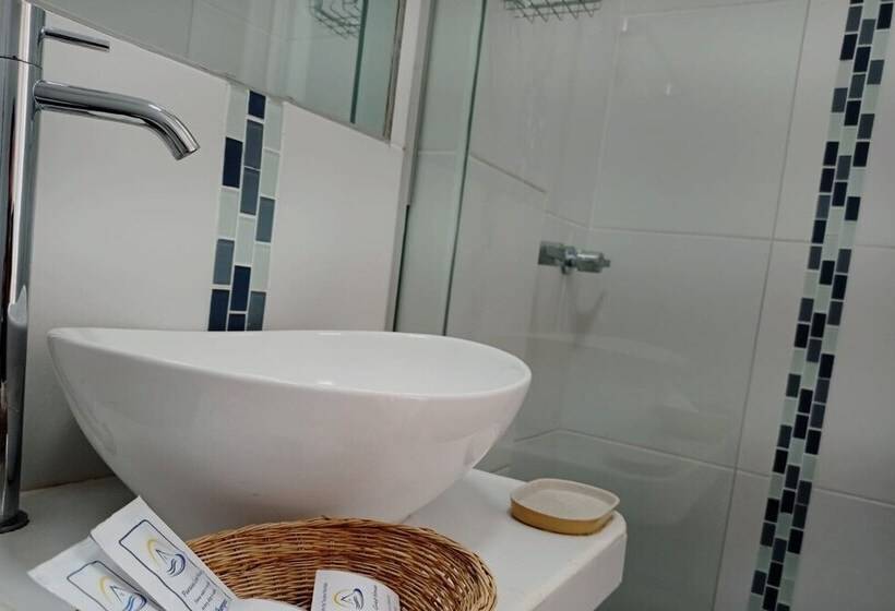 ペンション Paracas Guest House