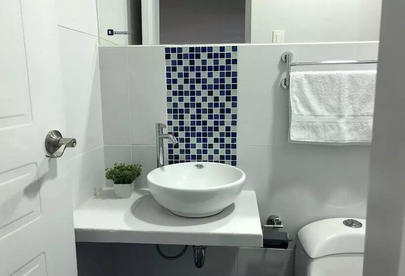 ペンション Paracas Guest House