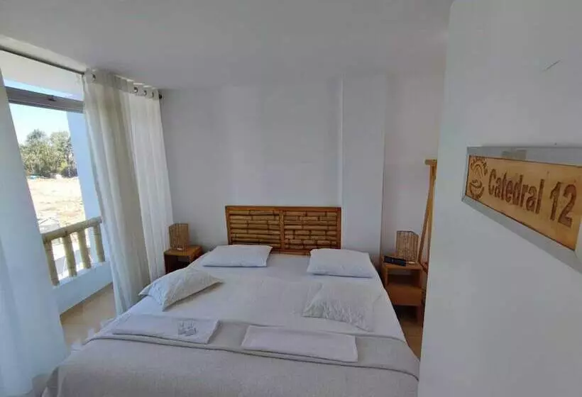 ペンション Paracas Guest House