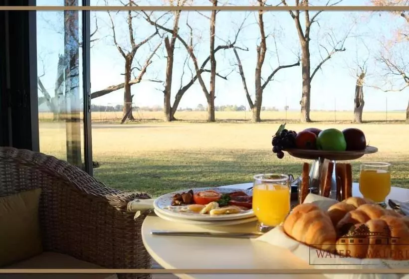 پانسیون Water On Waldrift Guesthouse