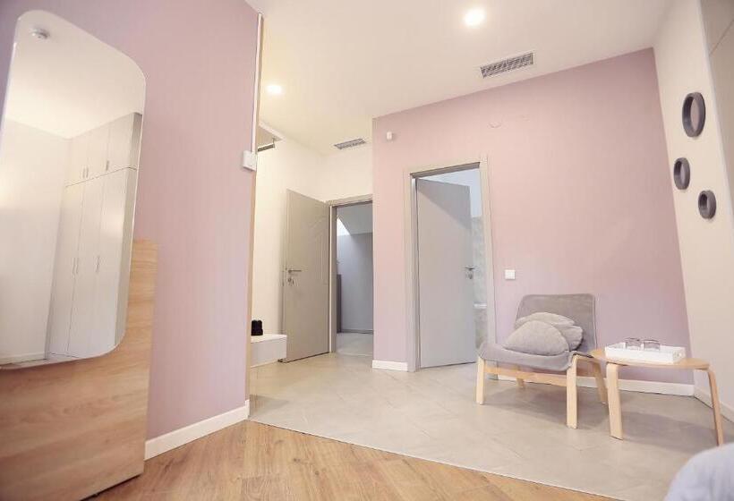 پانسیون Casa M