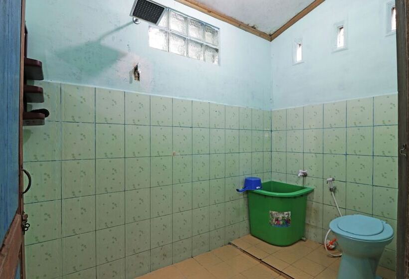 פנסיון Fadhil Guest House