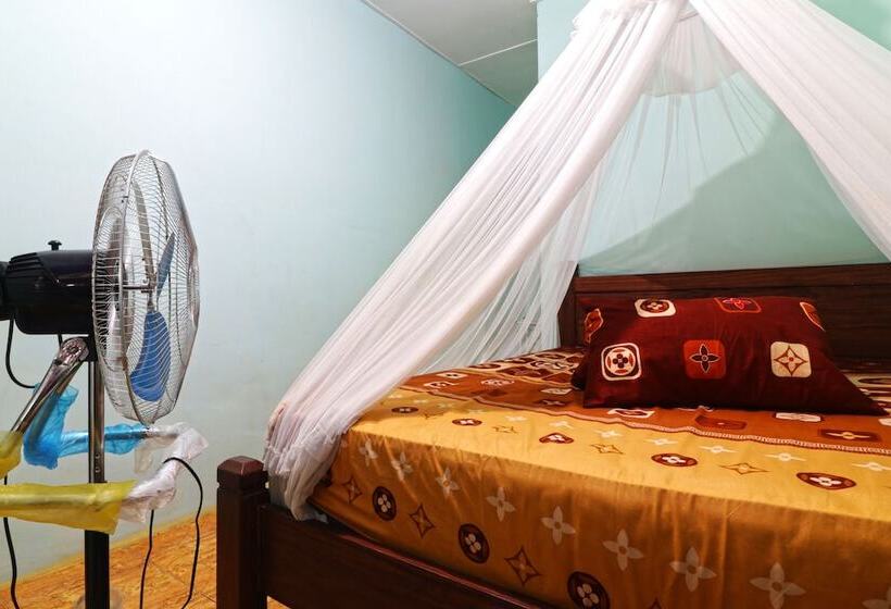 פנסיון Fadhil Guest House