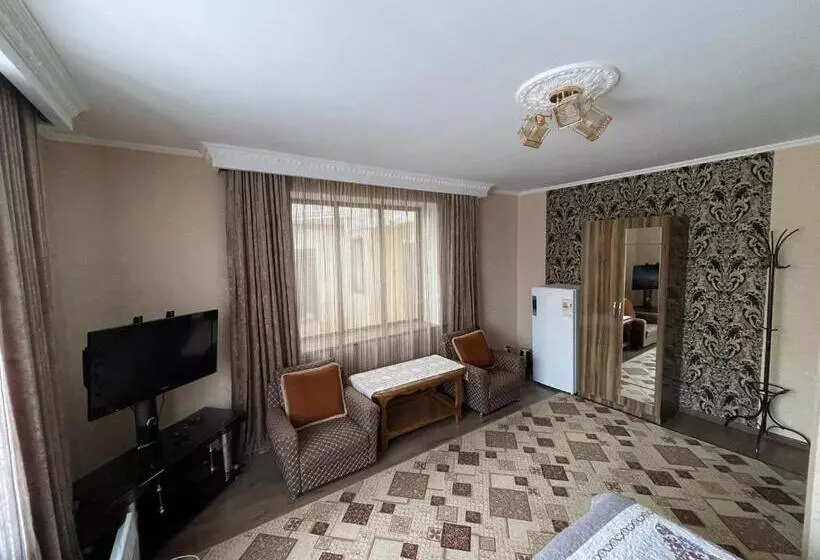 پانسیون Guest House Eles