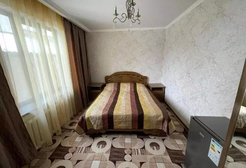 پانسیون Guest House Eles