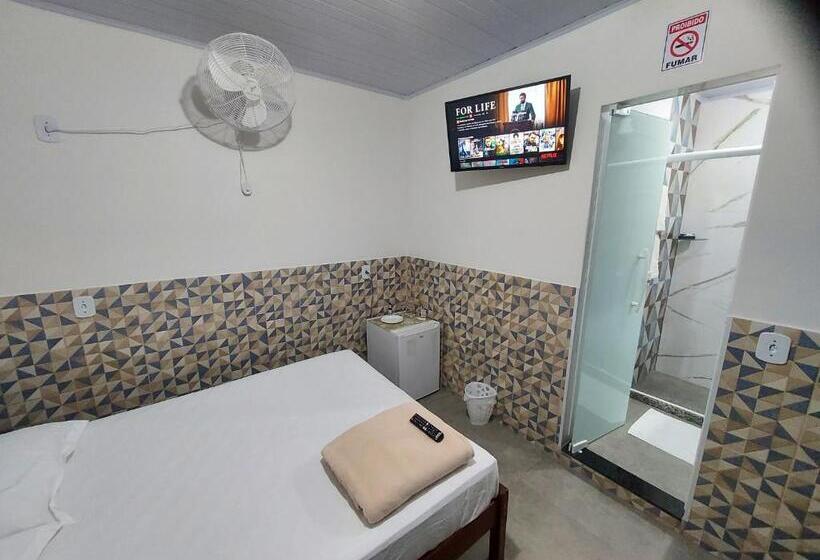 פנסיון Pousada Do Leô