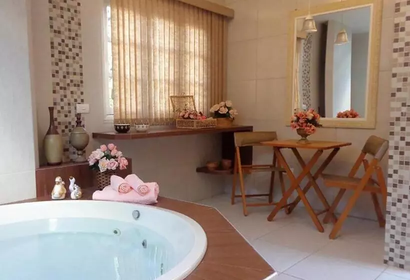 ペンション Pousada Monjope