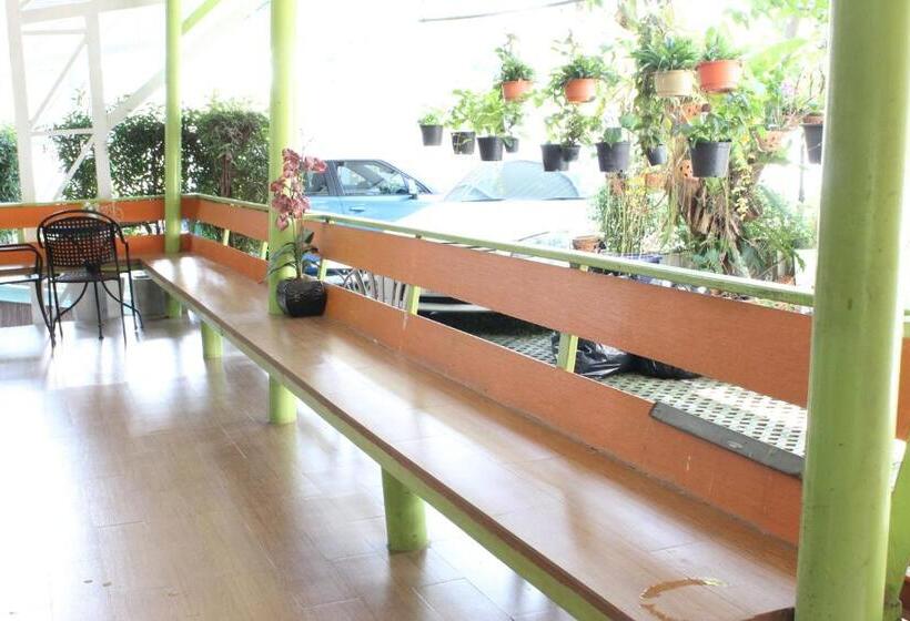 Thanyachatra Boutique