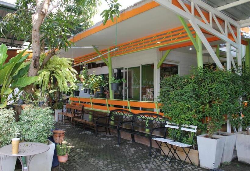 Thanyachatra Boutique