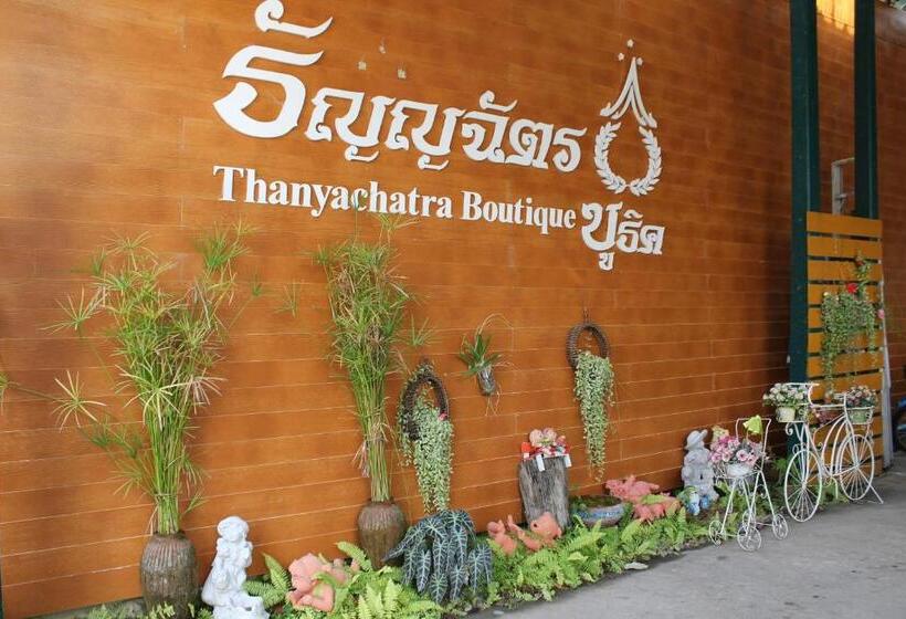 Thanyachatra Boutique