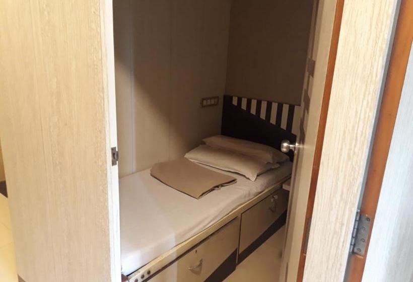 Panzió Apollo Guest House