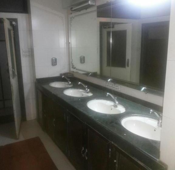 Panzió Apollo Guest House