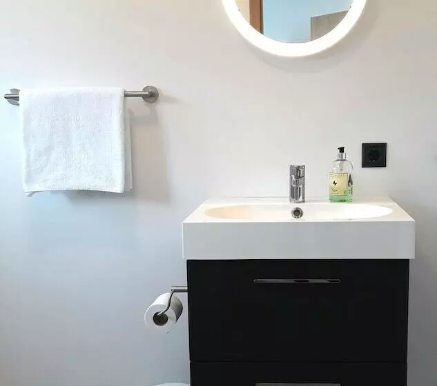 پانسیون Post Plaza Guesthouse