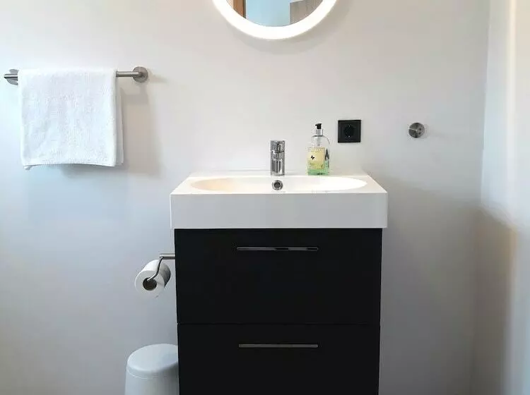 پانسیون Post Plaza Guesthouse