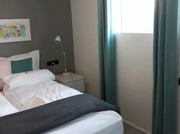 پانسیون Post Plaza Guesthouse