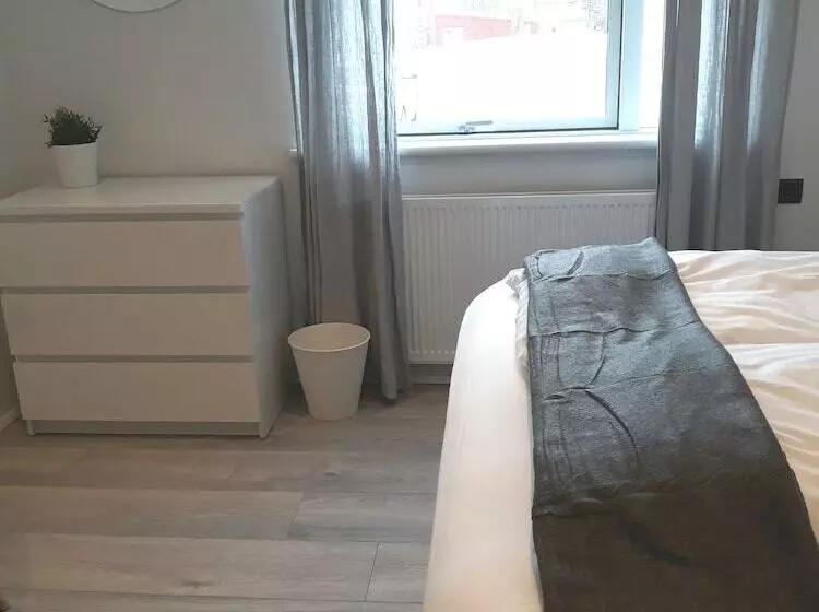 پانسیون Post Plaza Guesthouse