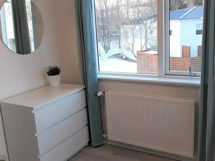 پانسیون Post Plaza Guesthouse