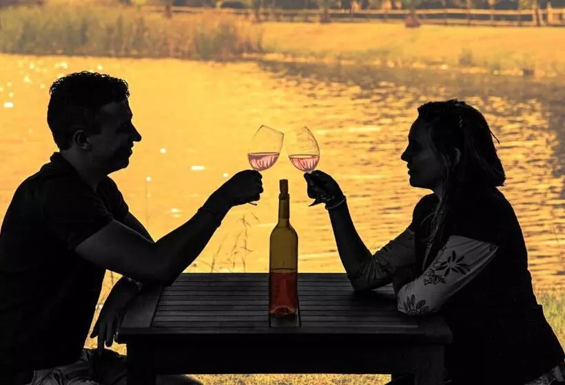 Majatalo Robertson Boutique Backpackers