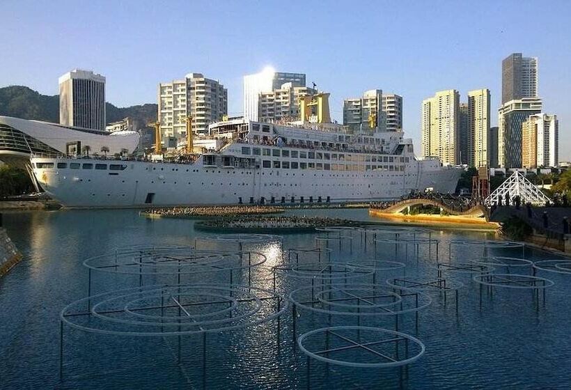 The Clouds Apartment
