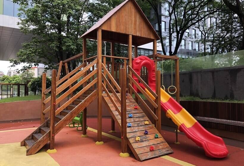 The Clouds Apartment