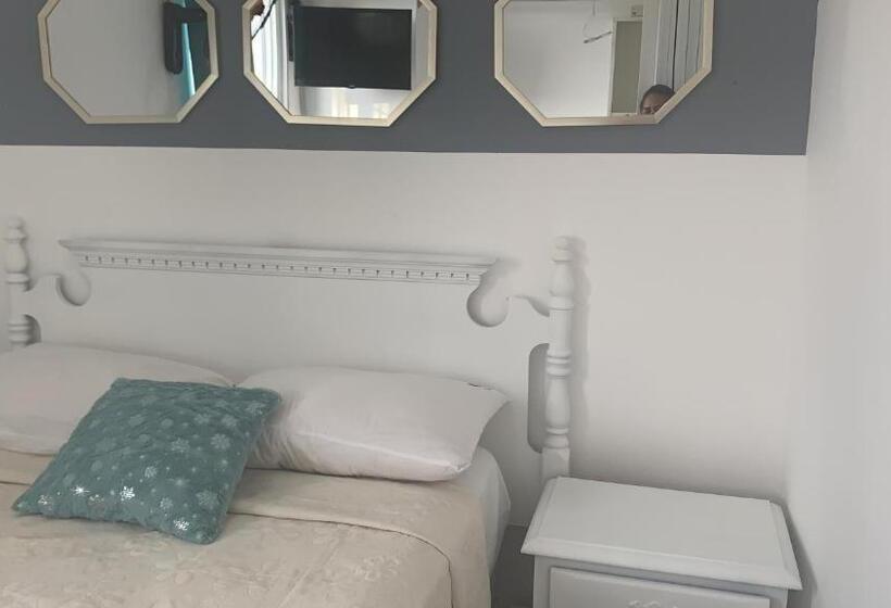 Apartamentos Magallanes Romana