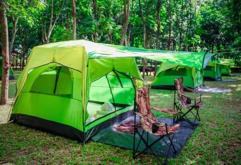 Lomakeskus Singha Rubber Tree Kanchanaburi