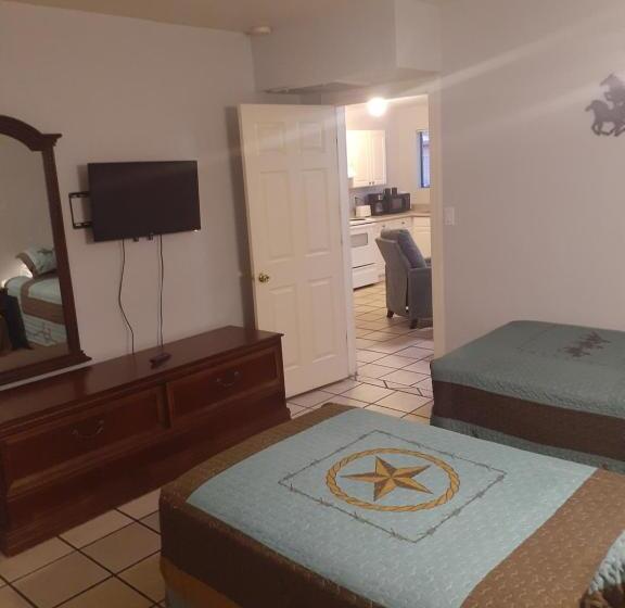 فندق Stagecoach Suites