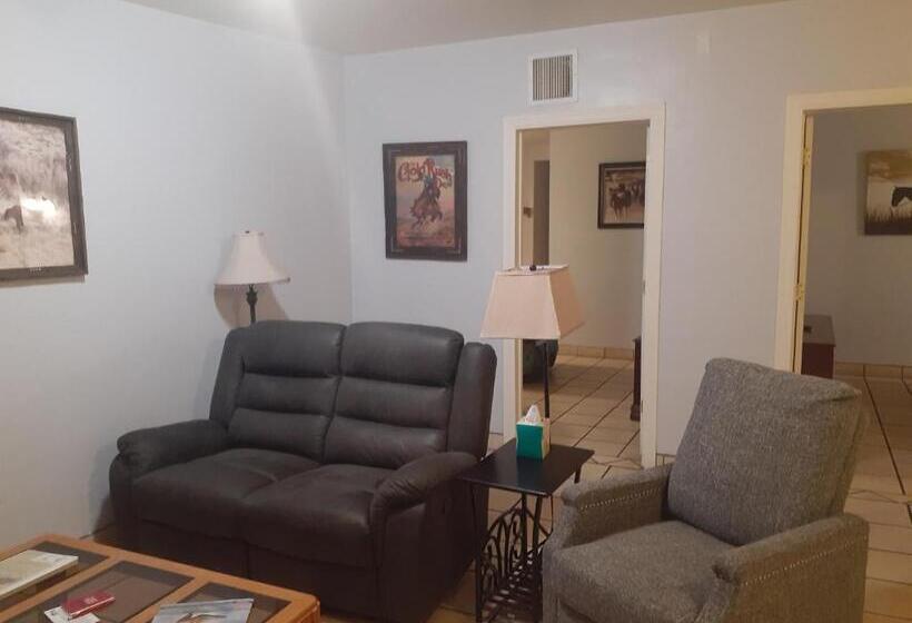 فندق Stagecoach Suites