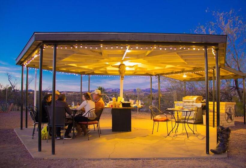 فندق Stagecoach Suites