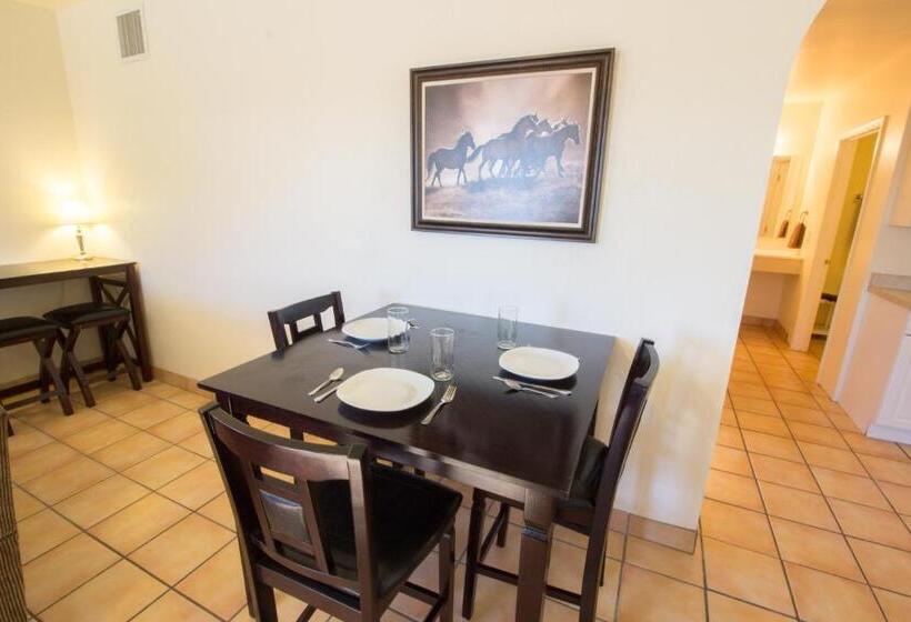 فندق Stagecoach Suites