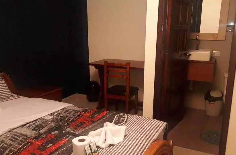 ペンション Hostal Kamelot