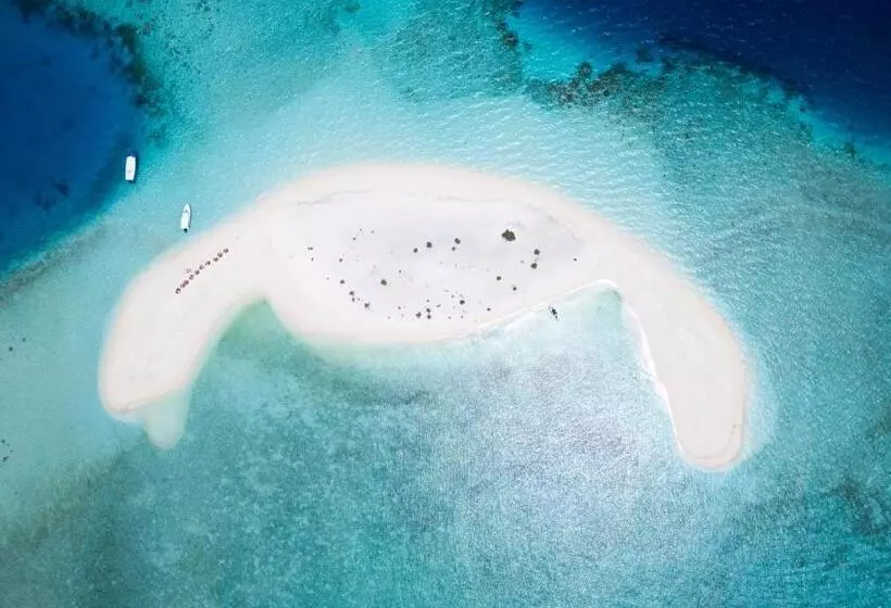 پانسیون Sunrise Beach