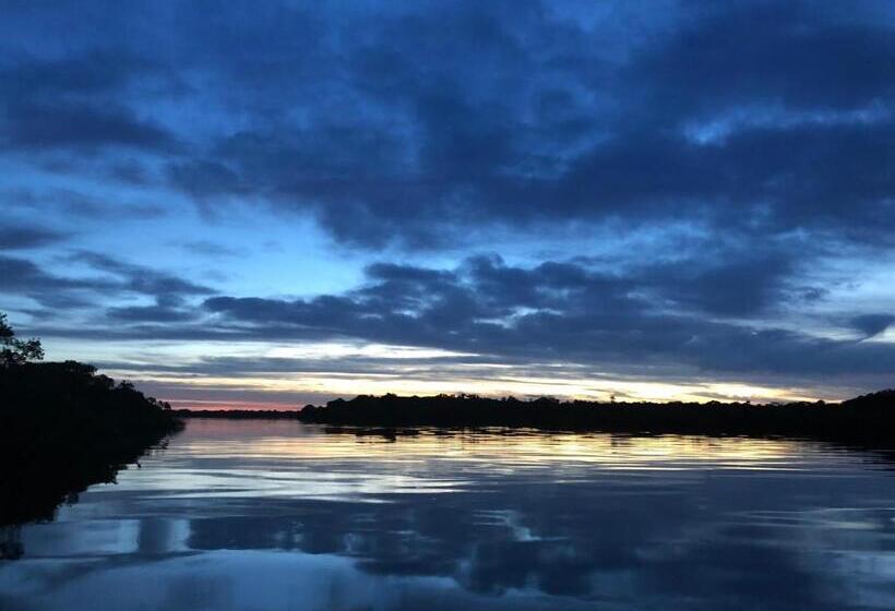 פנסיון Amazônia Parksuítes