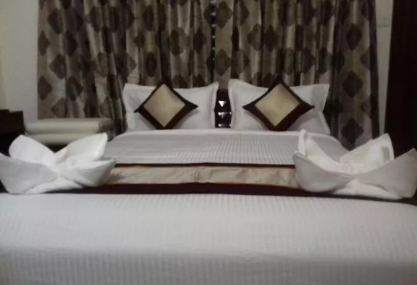 ペンション Iris Comfort Inn