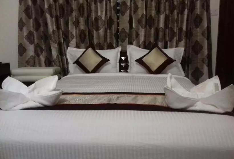 ペンション Iris Comfort Inn