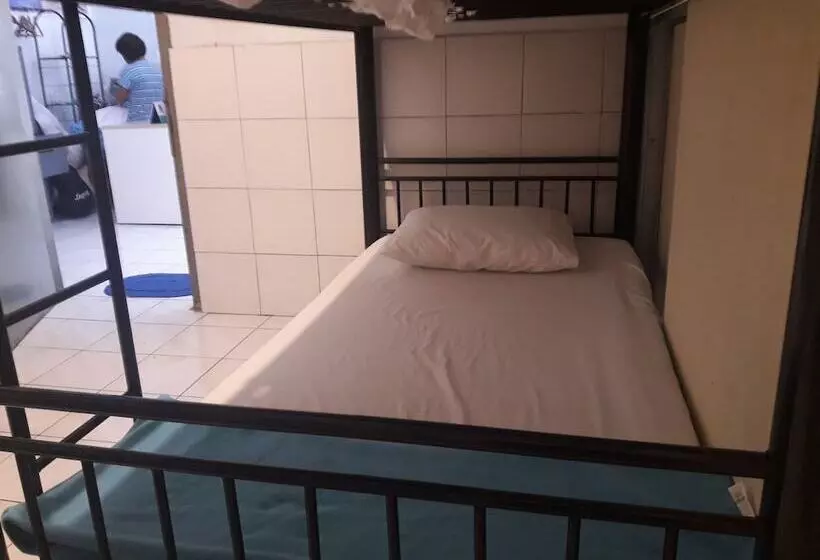 Majatalo Rumah Singgah Manado Hostel