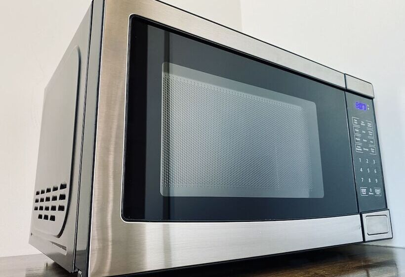 Отель Eighteenninety Sleepover