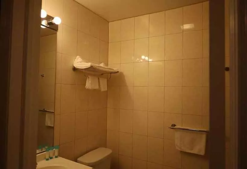 モーテル The Hamlet Inn At Warwick