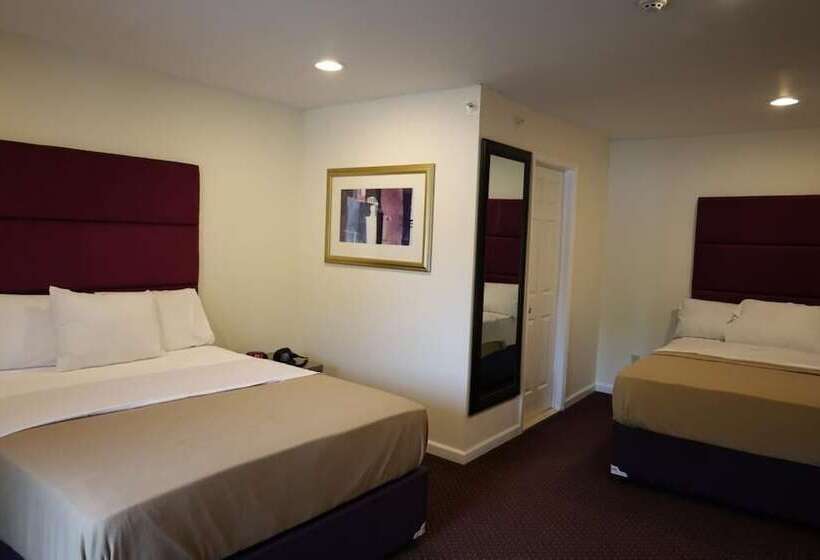 فندق على الطريق The Hamlet Inn At Warwick