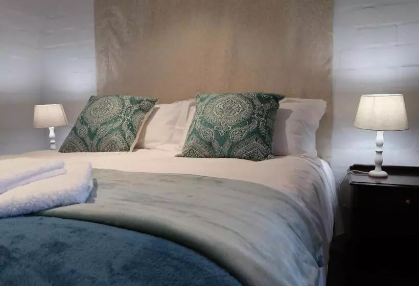 پانسیون Hemel En Aarde Village Accommodation