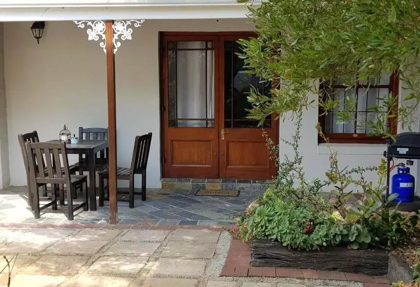 پانسیون Hemel En Aarde Village Accommodation